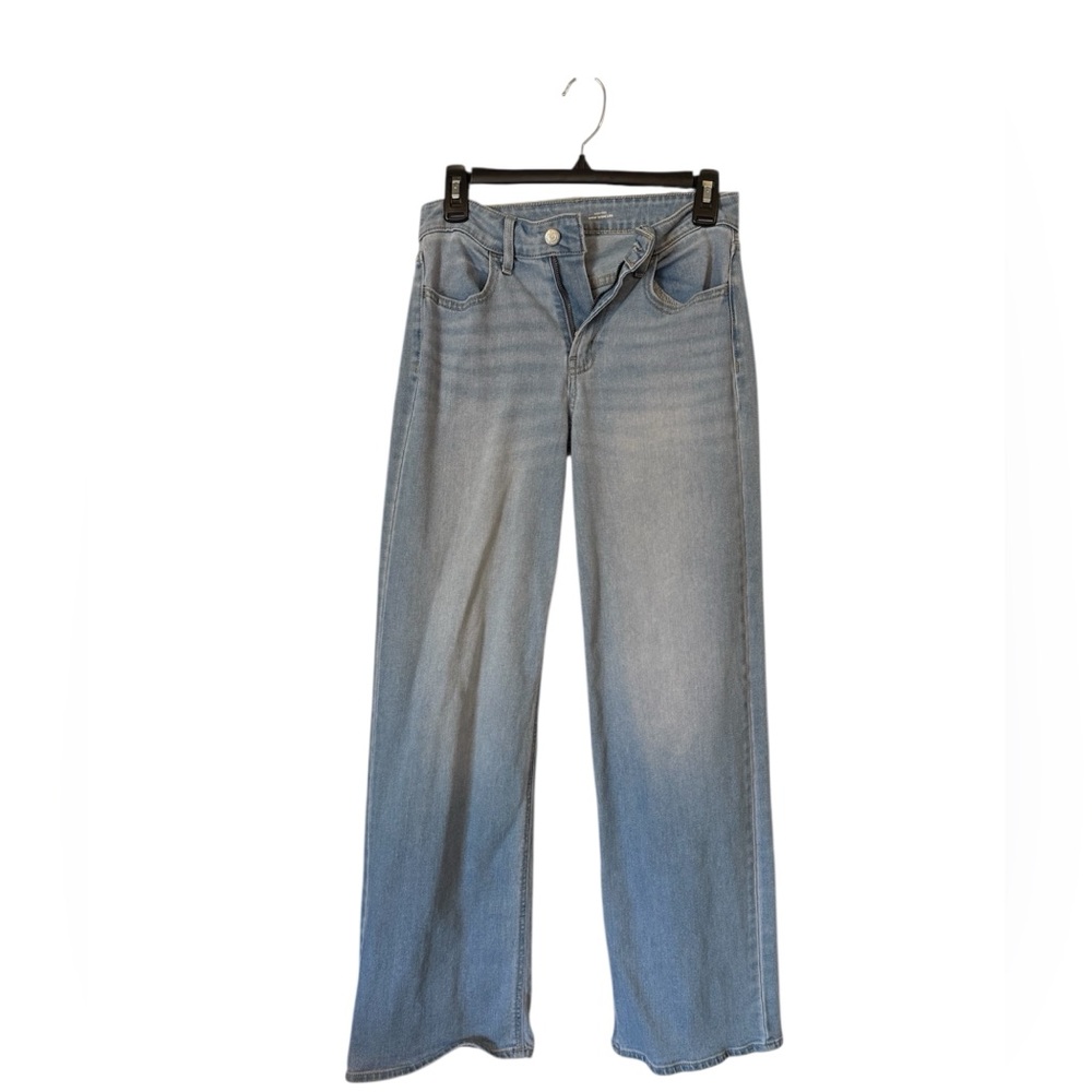 Old Navy Light Blue Straight Leg Jeans Wide Leg Size 2